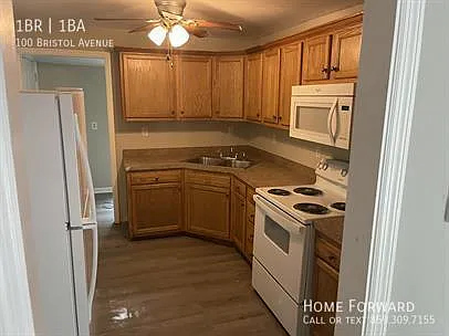 100 Bristol Ave — Photo 5