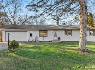 225 Collindale Ave NW, Grand Rapids, MI 49504