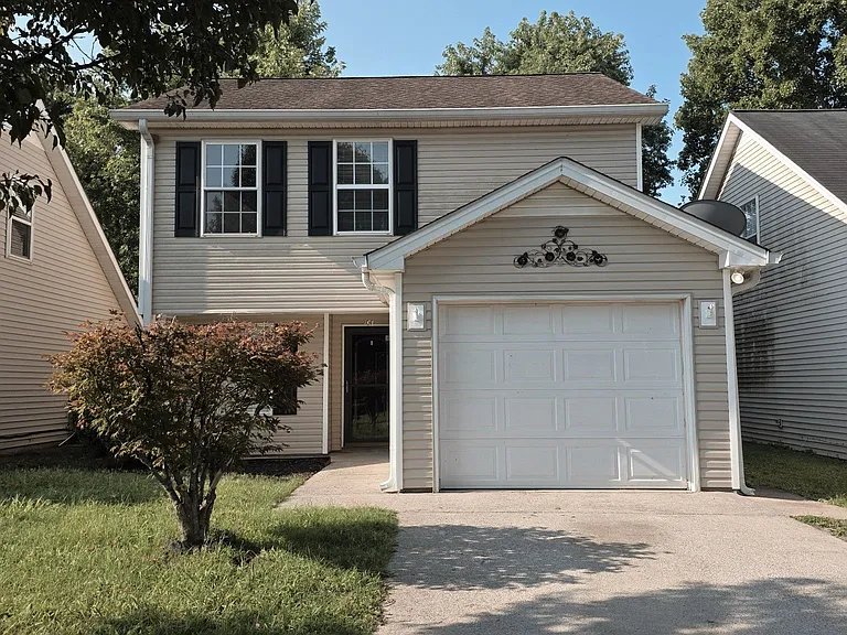 261 Indian Park Dr — Photo 1