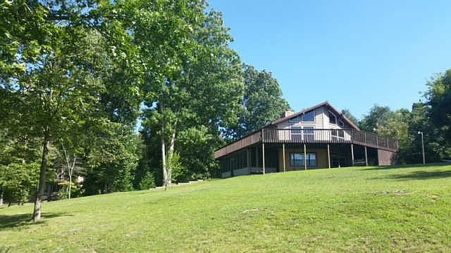 2nd image of 90 Timber Lake Ln