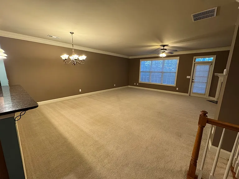 5020 Windcrest Ln — Photo 6