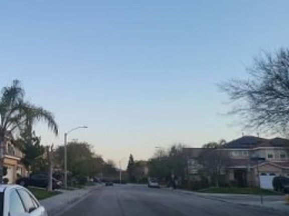 Exterior Neighborhood (street photo)