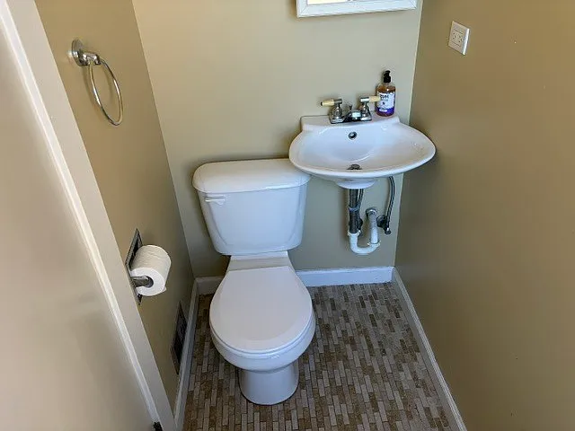 7535 W Foster Ave — Photo 18