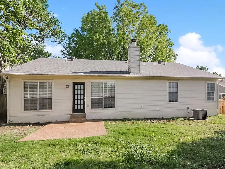 6640 Elmore Ridge Ln — Photo 16