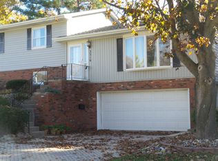 3516 32nd Ave, Moline, IL 61265