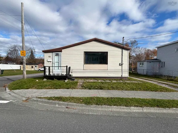 125 Peppett St, North Sydney, NS B2A 2N9