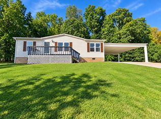 210 Betsy Ln, Rossville, GA 30741