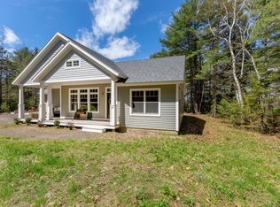 5 Cedar Ln, Bath, ME 04530