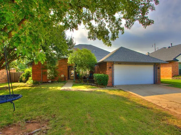 8012 Wilshire Ridge Dr, Oklahoma City, OK 73132