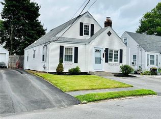 74 Leslie St, Cranston, RI 02910