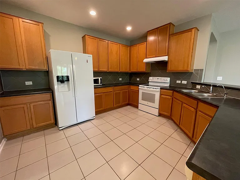 6808 Ondantra Bnd — Photo 4