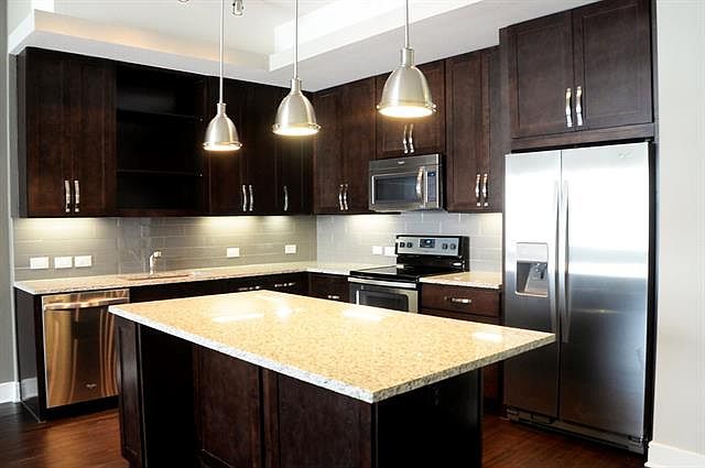1st image of 4360 Poplar St Unit 104