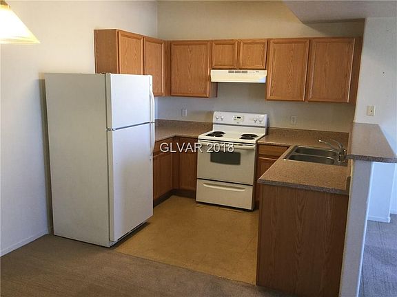 5th image of 2011 Sue Ct Unit 202