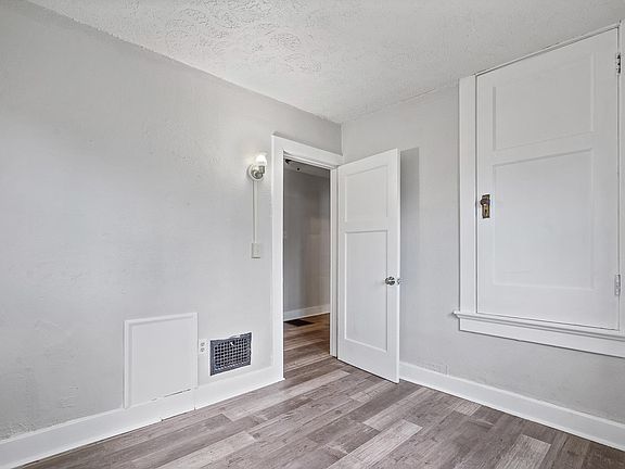 5th image of 1316 Pursell Ave #1316