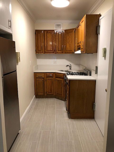 1st image of 26 W 70th St APT A