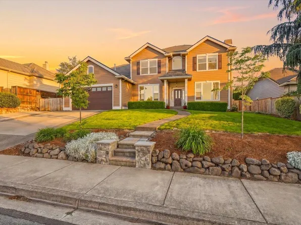 2258 Gene Cameron Way, Medford, OR 97504