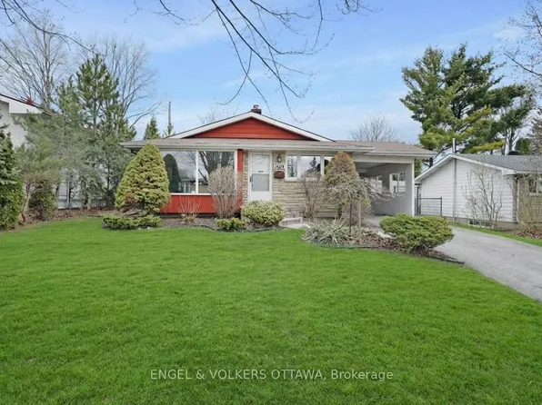 1869 Louisiana Ave, Ottawa, ON K1H 6T8