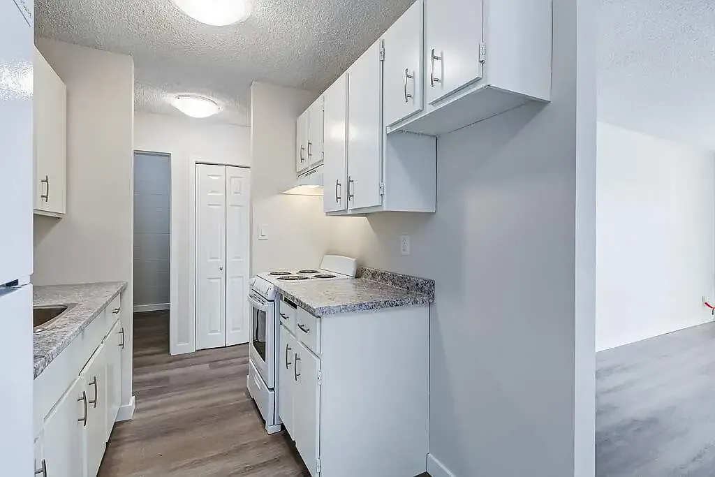 Borden Place Apartments — Photo 1