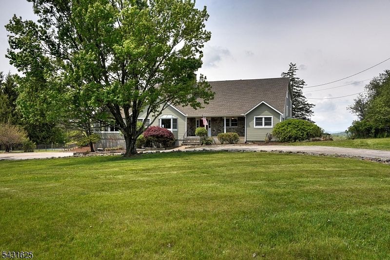 1st image of 67 Kimble Ln