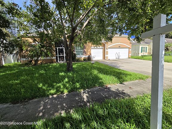 3rd image of 557 L M Davey Ln