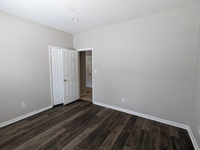 706 Sykes St — Photo 6