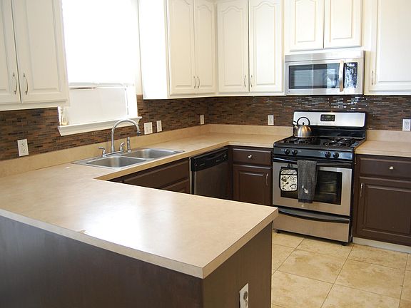 2nd image of 4013 Barlow Dr