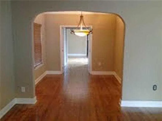 3 bed, 2.0 bath, 1414 sqft, $3,250 — Photo 3