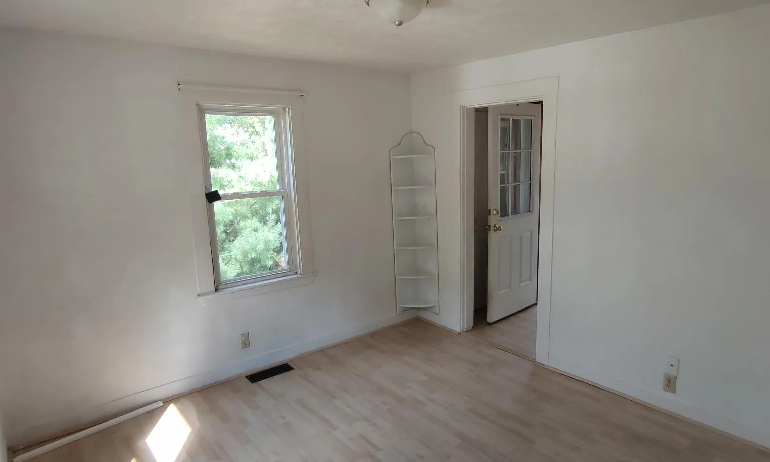 2 bed, 900 sqft, $1,850 — Photo 2
