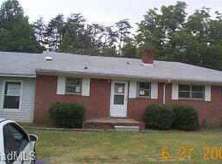 300 Southridge Rd, Jamestown, NC 27282