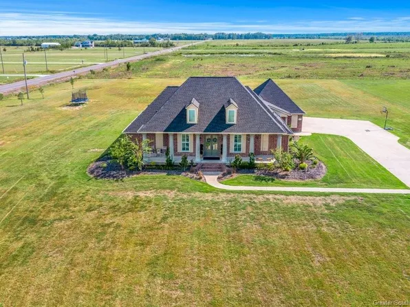 865 Birdnest Rd, Lake Charles, LA 70611