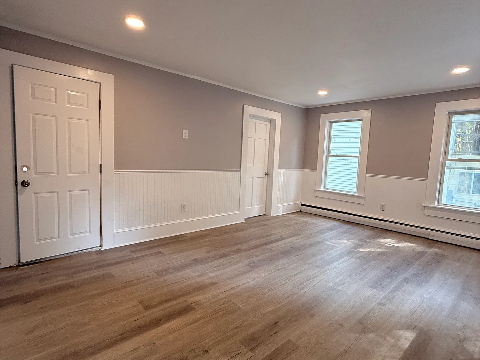 5 bed, 1400 sqft, $2,500 — Photo 3