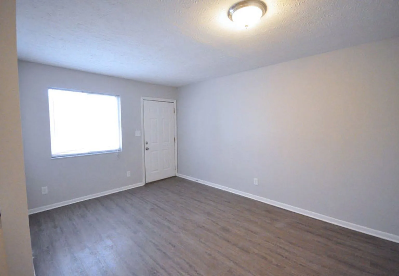 1 bed, 1.0 bath, $1,095 — Photo 3