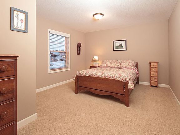 5th image of 5889 Upland Ln N