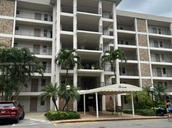 2801 N Palm Aire Dr APT 607, Pompano Beach, FL 33069