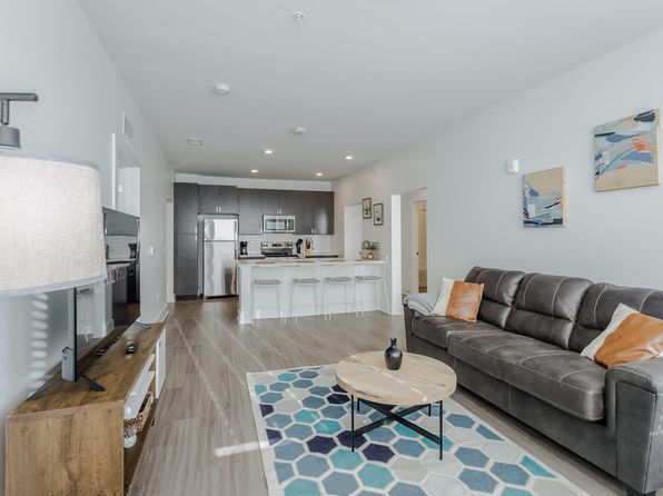 228 Pike St #ID1036068P