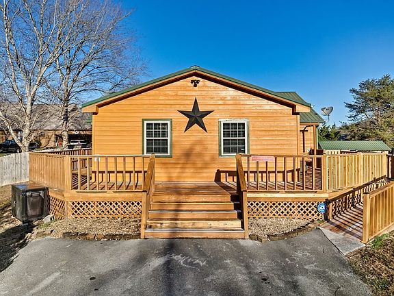 2nd image of 2617 Sharpes Ridge Way