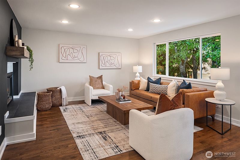 3rd image of 5245 45th Avenue SW