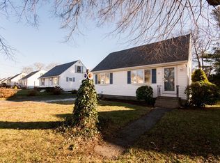 32 Lewis Ave, Somerset, MA 02726