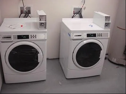 Rented by Skyline Group Real Estate | media 10