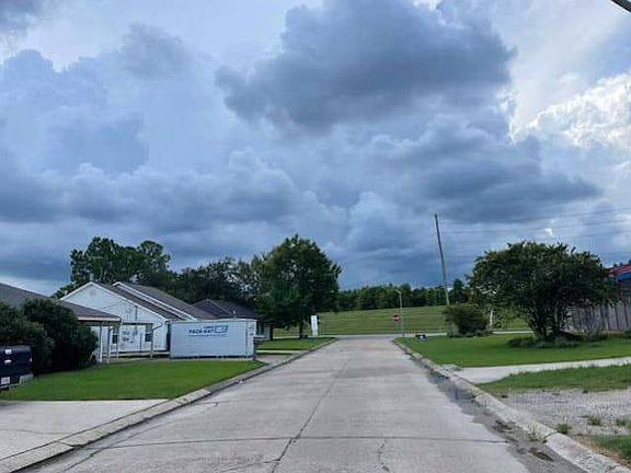 2nd image of 96 River Point Dr