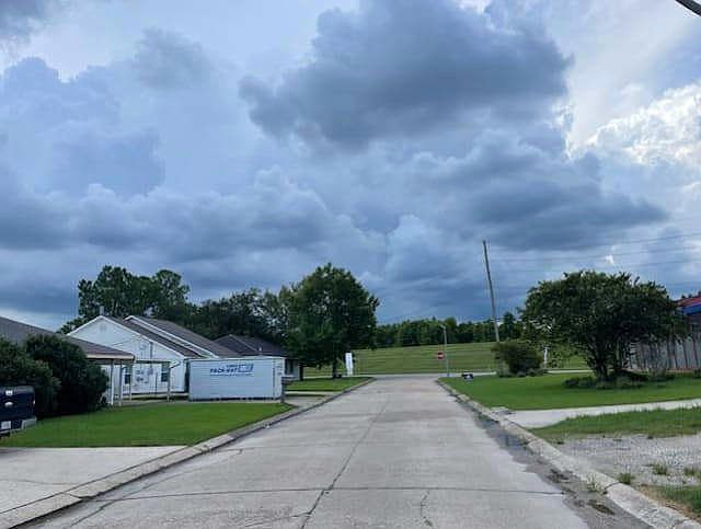 2nd image of 96 River Point Dr