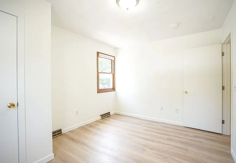 16 Gold St #16 — Photo 16