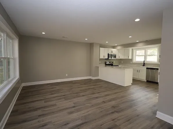 2190 Barr St, Fort Wayne, IN 46803