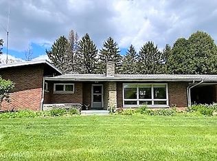 313 Holyoke Rd, Butler, PA 16001