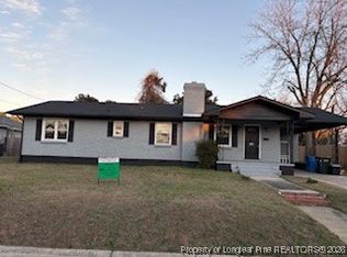 126 Starhill Ave, Fayetteville, NC 28303