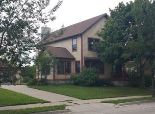 1329 W Lloyd St, Milwaukee, WI