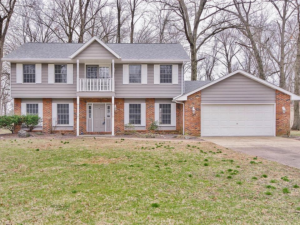 1st image of 42 Rebecca Dr