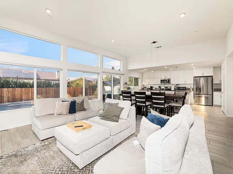 67696 Roundup Dr — Photo 15