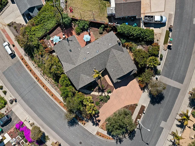 Large Private Corner Lot