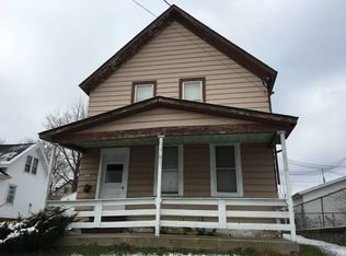 1010 S 19th St, Manitowoc, WI 54220